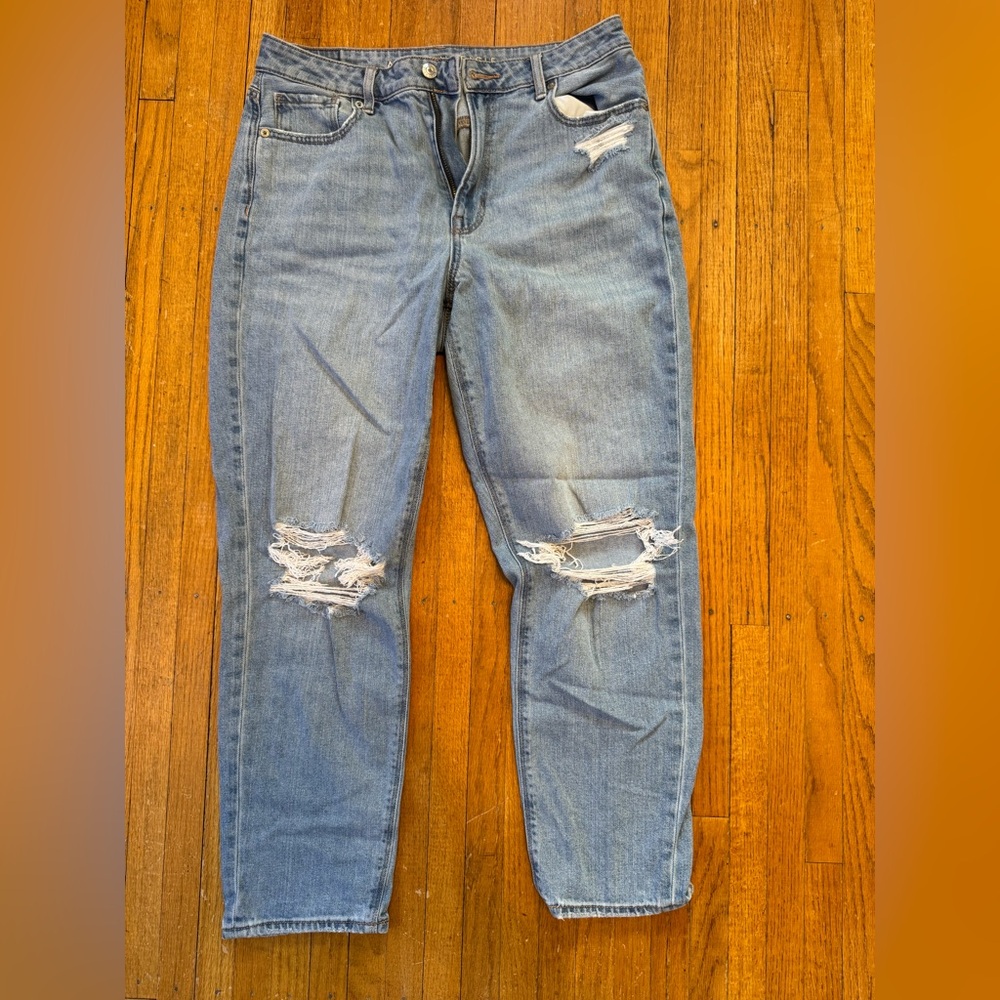 American Eagle Outfitters Light Blue Distressed  Jeans